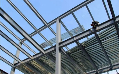 长城区长城区钢结构加工中的切割与钻孔精度控制要点 长城区长城区钢结构加工中的切割与钻孔精度控制要点